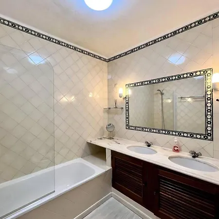 Cozy 2 Bedroom W Pool In Vilamoura By Lovelystay Quarteira