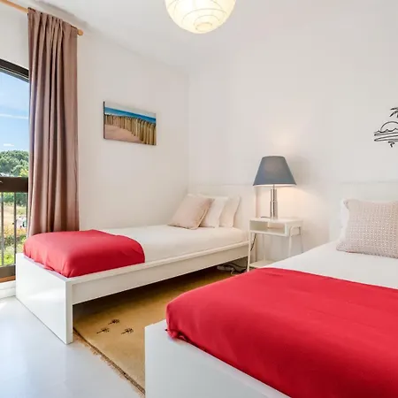 Cozy 2 Bedroom W Pool In Vilamoura By Lovelystay Quarteira